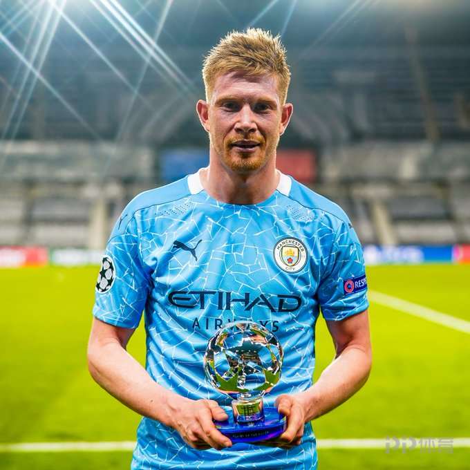 恭喜，枪手生涯首次戴帽的马丁内利当选阿森纳队内最佳