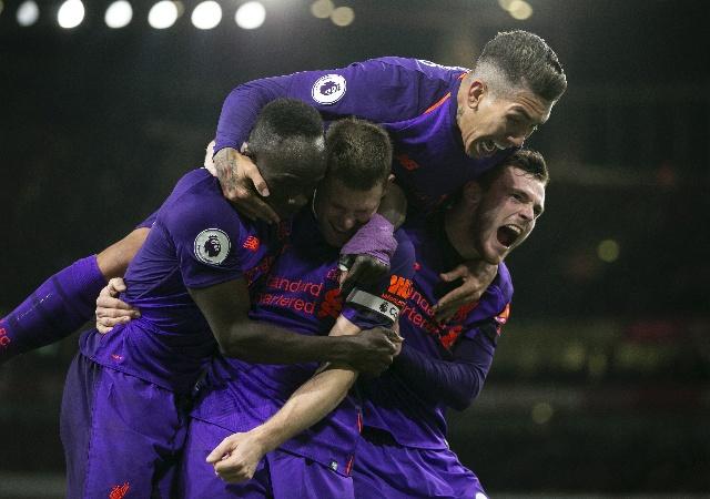 凭借《如鸢》，灵犀10月收入狂飙至榜4，米哈游再次跌出前三