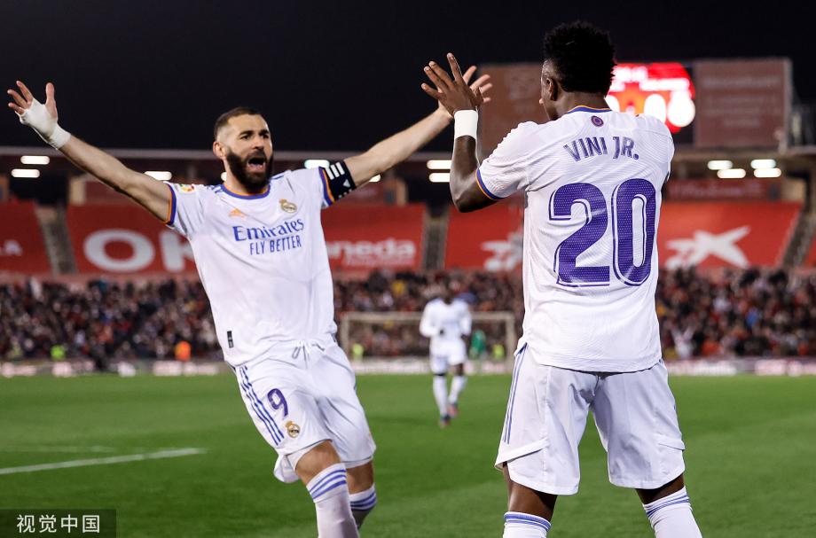 16分惨败！湖人错失关键卡位战，詹姆斯缺阵，东契奇空砍38+10+10